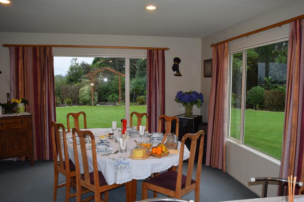 Motueka Homestay Bed & Breakfast Екстериор снимка